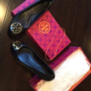 Authentic Tory Burch, black leather, size 8